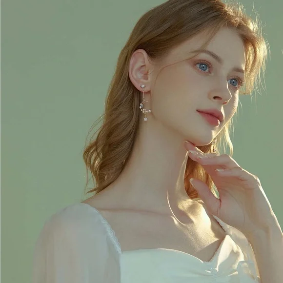 Moon and Star Pearl Earrings - Picture 5 of 5